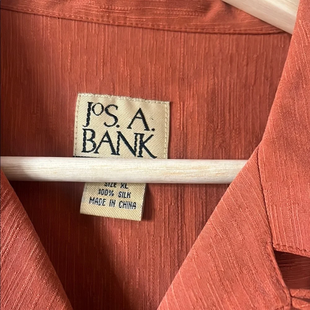 Jos. A. Bank 100% silk Casual Button Down Shirt XL - Picture 2 of 6